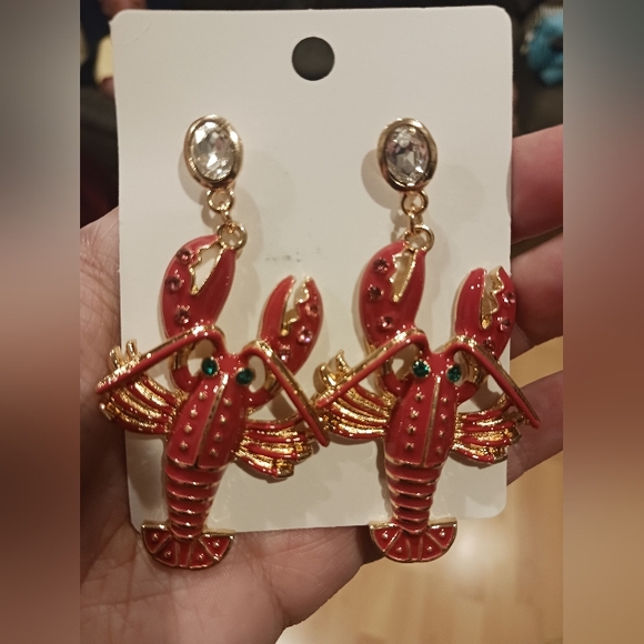 Red Lobster Dangle Earrings - Picture 3 of 3